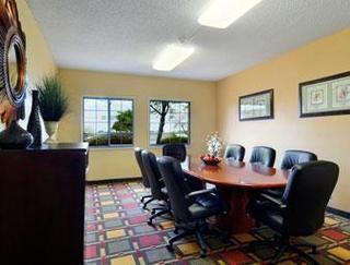Days Inn Mesa Country Club Экстерьер фото